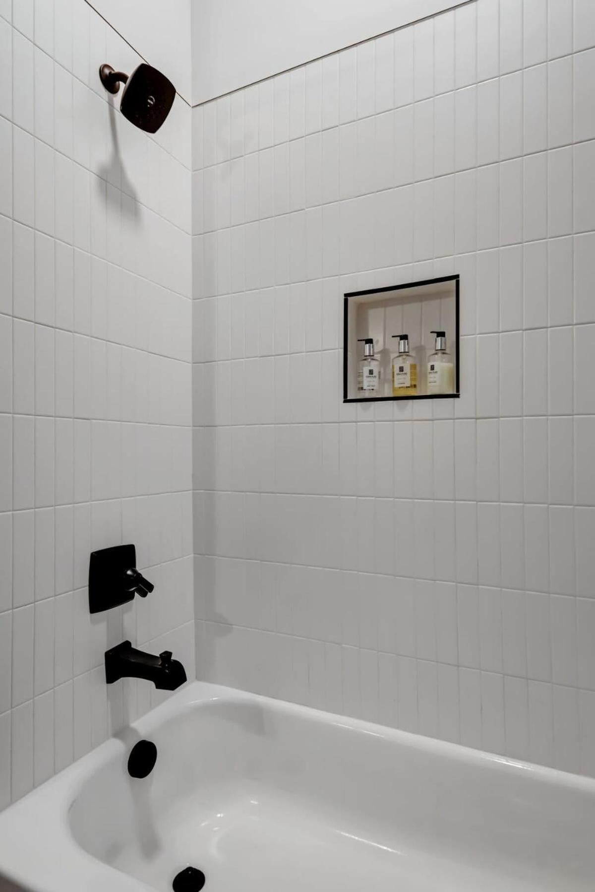 Cozy E Nash By 5 Points - 1,2mi To Broadway * Nashville